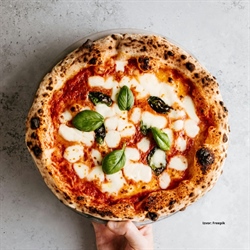 GASTRONOMIJA: Kako doma ispeći savršenu pizzu?