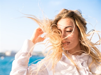 PRAKTIČNI SAVJETI: Kako pripremiti svoju kosu za ljeto?