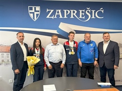 Gradonačelnik Zaprešića primio trofejne mlade kuglače i čestitao im na izvanrednim rezultatima