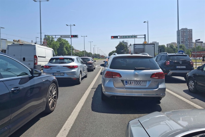 STATISTIKA: Prosječna starost hrvatskog voznog parka je 14,8, a automobila 13,3 godina!