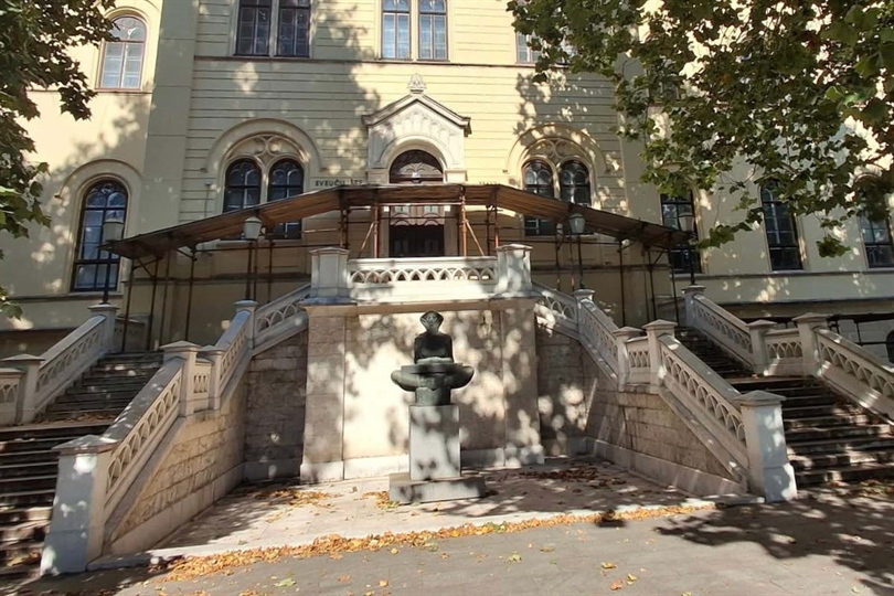 AKADEMSKI SINDIKAT: U mirovinu odlaze sveučilišni profesori s navršenih 65, a tjera ih ministar koji ima 73 godine!