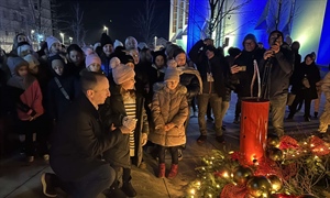 ZAPREŠIĆ: Upaljena prva svijeća nade 2025. na Najslađem Adventu