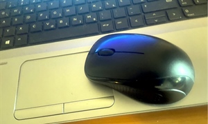 Miš u doba dodira: zašto i dalje svi posežemo za mouseom?