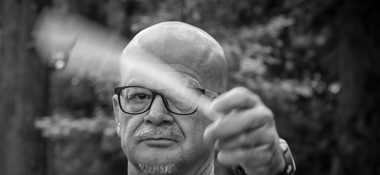 LIKOVNA SCENA: Čarolija tuša Alfreda Freddya Krupe