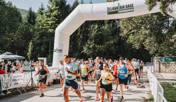 Velika međunarodna atletska utrka na aerodromu Željava