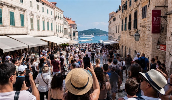 Jadran je Instagram destinacija ili kako je fotogeničnost pobijedila stvarnost?