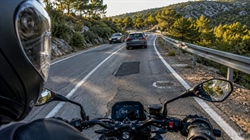 MOTO FELJTON (3): Kako motociklist vidi cestu?