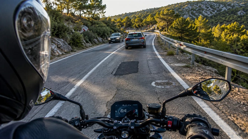 MOTO FELJTON (3): Kako motociklist vidi cestu?