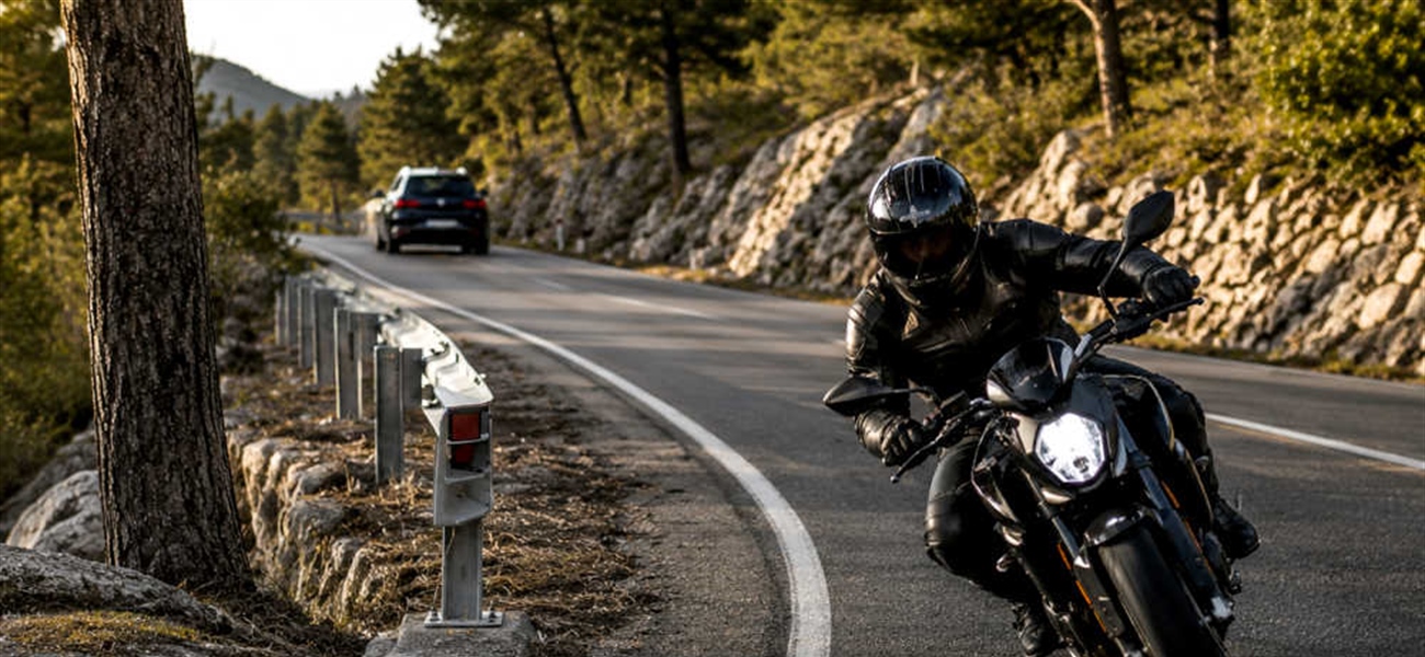 MOTO FELJTON (5): Zaštitne ograde koje spašavaju automobile, ali ubijaju motocikliste